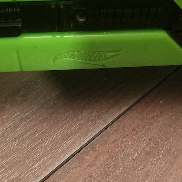 2004 Hot Wheels Green Super Transporter - Picture 6 of 7